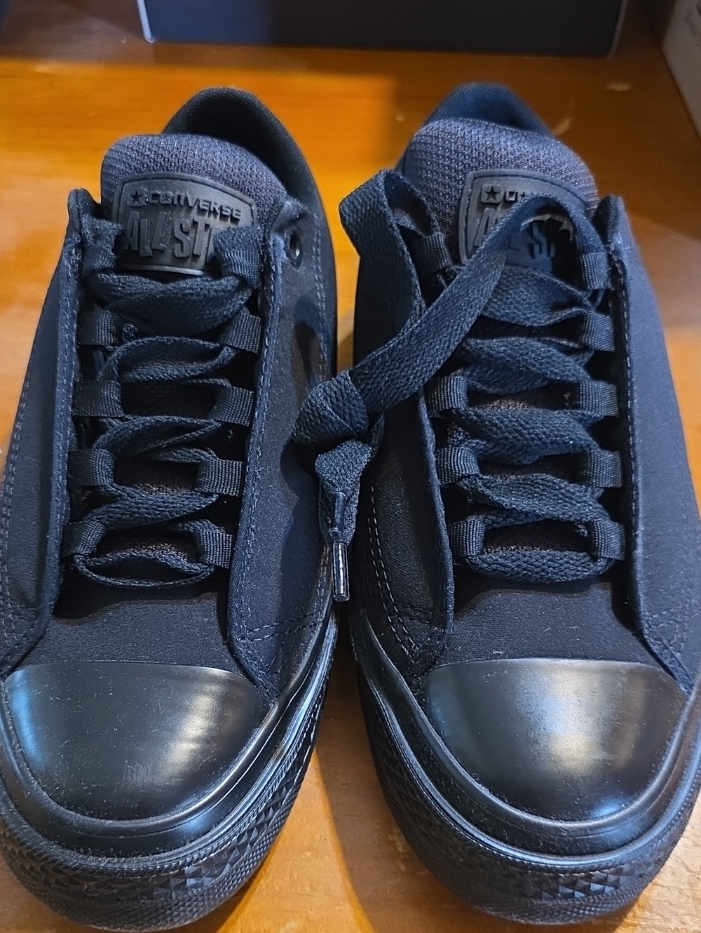 Converse Men's Puff Taylor Ox Low-Top Sneakers in Black-8½ Men's/10 Women's